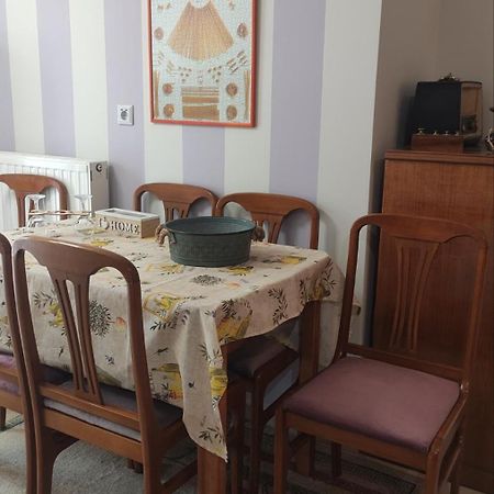 Quiet Spacious Apartment In نافبليو المظهر الخارجي الصورة