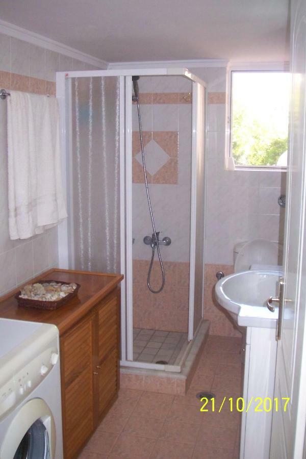 Quiet Spacious Apartment In نافبليو المظهر الخارجي الصورة