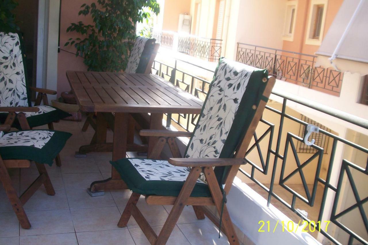 Quiet Spacious Apartment In نافبليو المظهر الخارجي الصورة