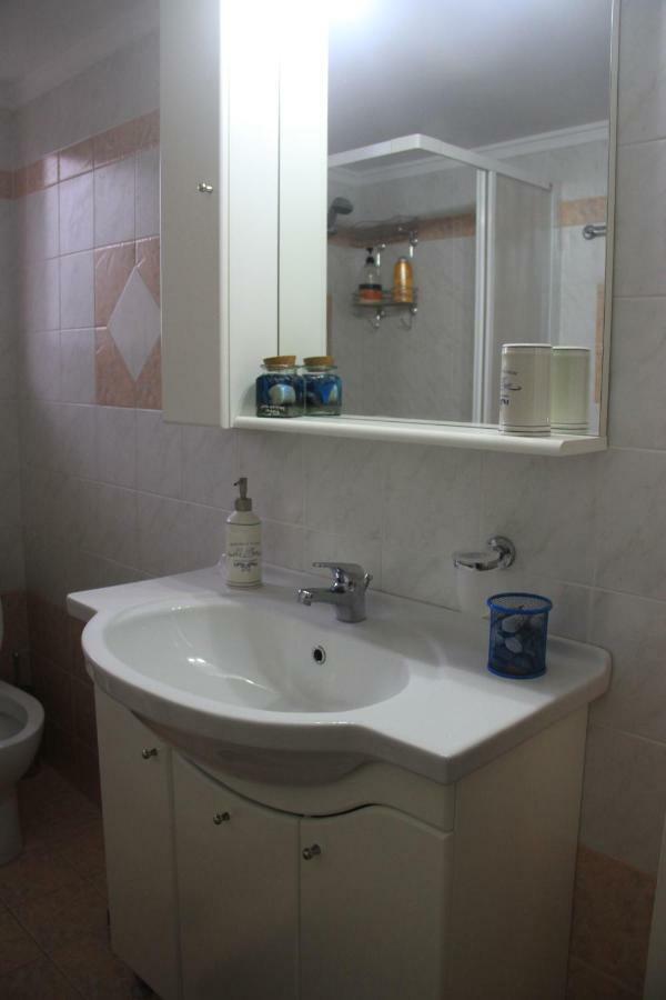 Quiet Spacious Apartment In نافبليو المظهر الخارجي الصورة